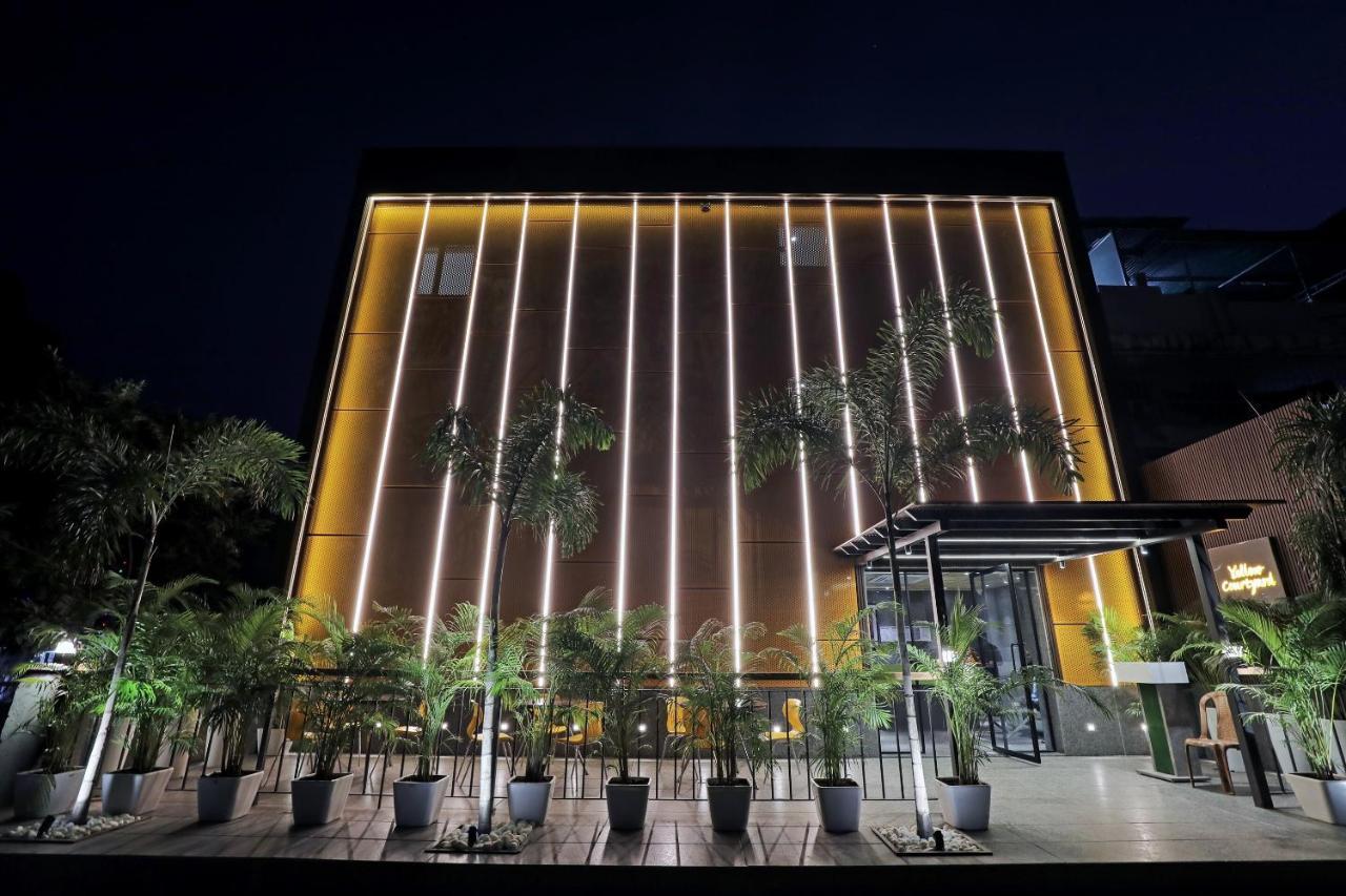 Fabhotel Oasis Yellow Courtyard Bhópál Exteriér fotografie